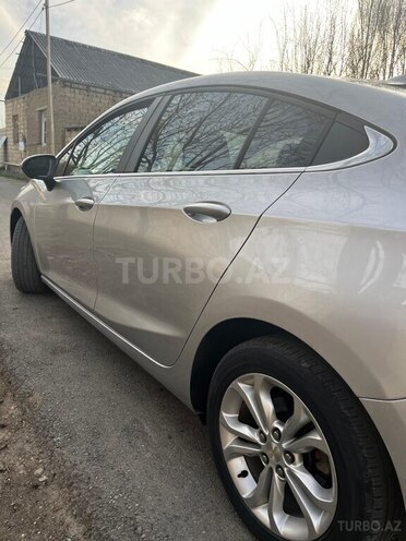 Chevrolet Cruze-9