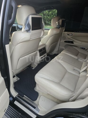 Lexus LX 570-10