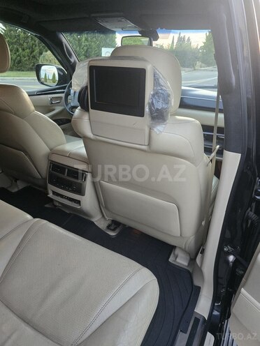 Lexus LX 570-13