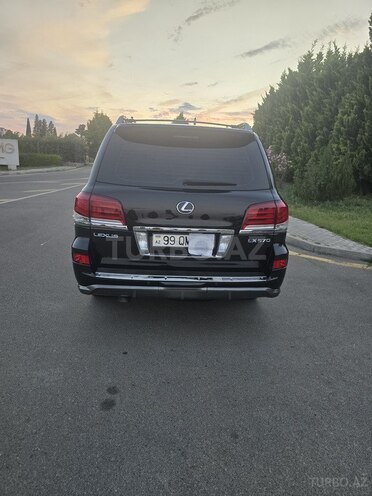 Lexus LX 570-17