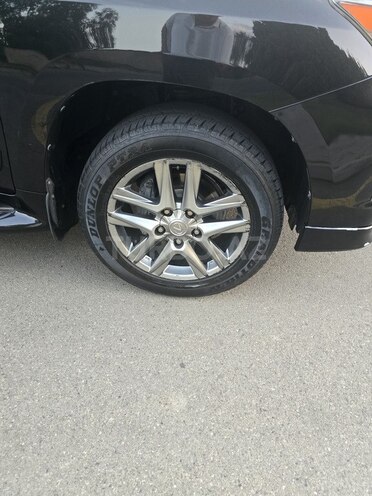 Lexus LX 570-5