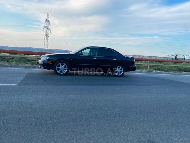 Nissan Maxima-2