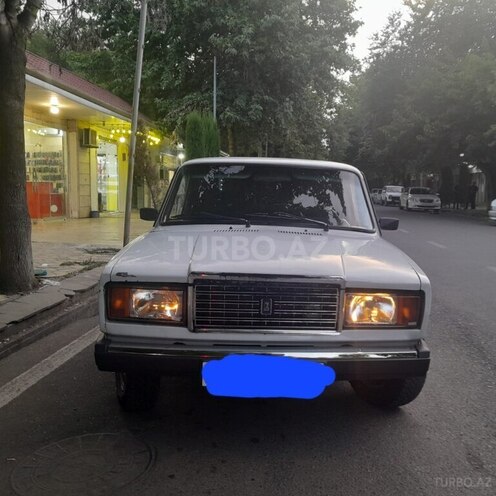 LADA (VAZ) 2107-1
