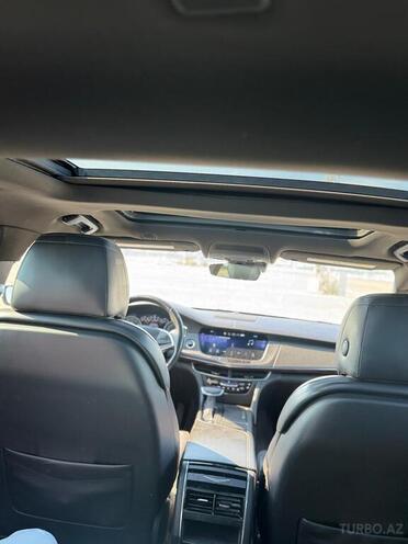 Cadillac CT6-6