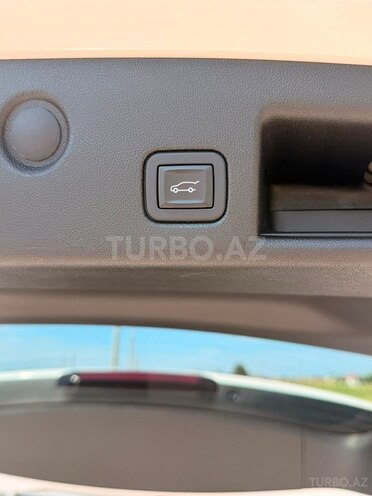 Chevrolet Equinox-12