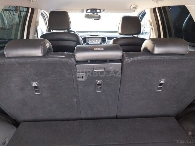 Kia Sorento-13