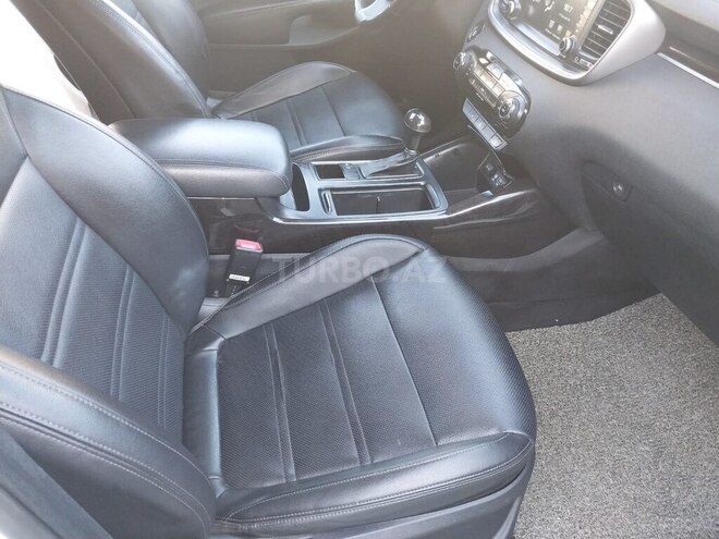 Kia Sorento-16