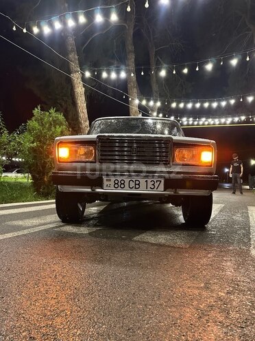 LADA (VAZ) 2107-2