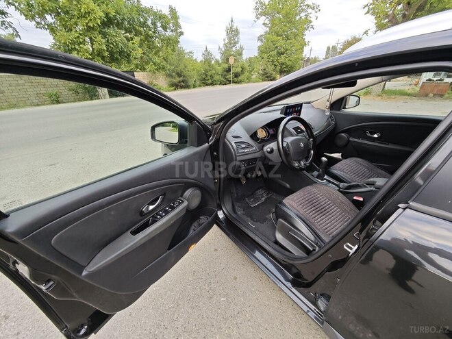 Renault Megane-10