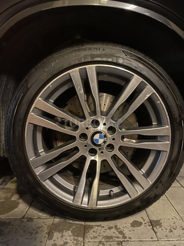 BMW X5-8