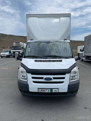 Ford Transit-8