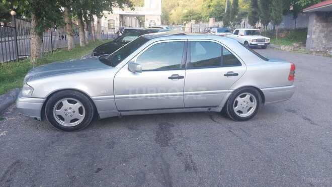 Mercedes C 180-4