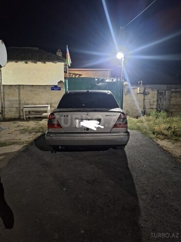 Mercedes C 230-2