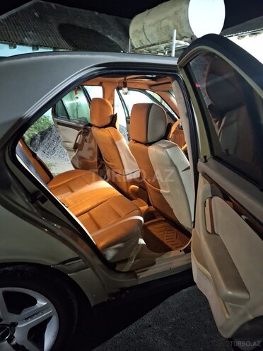 Mercedes C 230-8