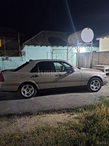 Mercedes C 230-3