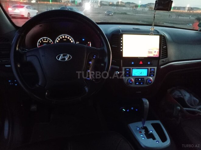 Hyundai Santa Fe-2