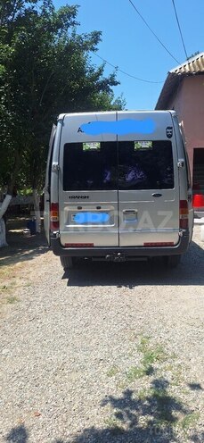 Ford Transit-2