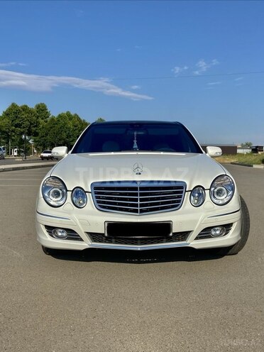 Mercedes E 200-2