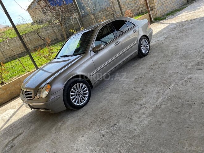 Mercedes C 240-10
