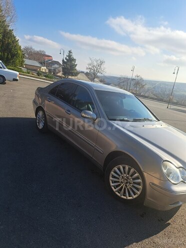 Mercedes C 240-4