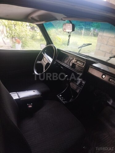 LADA (VAZ) 2107-2