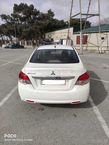 Mitsubishi Attrage-2