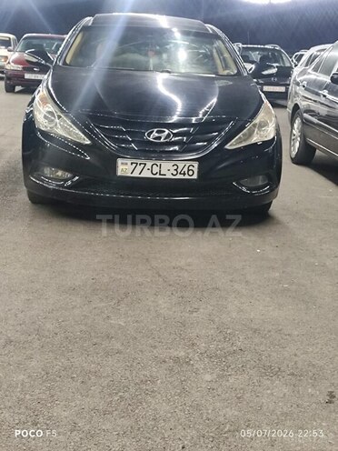 Hyundai Sonata-1