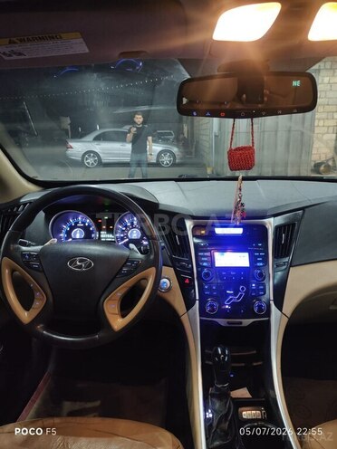 Hyundai Sonata-6