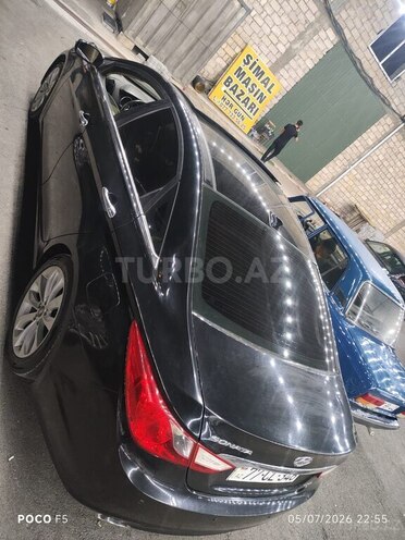 Hyundai Sonata-5