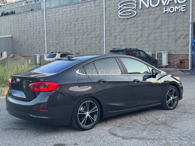 Chevrolet Cruze-4