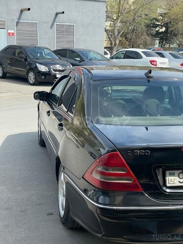 Mercedes C 320-5