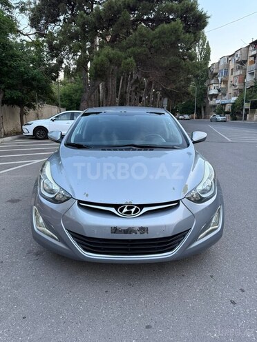 Hyundai Elantra-1