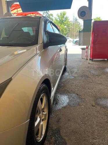 Chevrolet Cruze-6