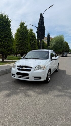 Chevrolet Aveo-5