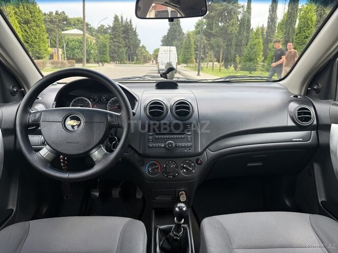 Chevrolet Aveo-3