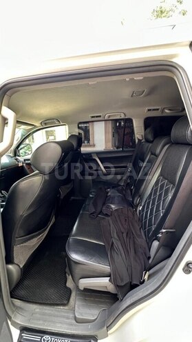 Toyota Land Cruiser Prado-6