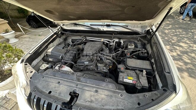 Toyota Land Cruiser Prado-8