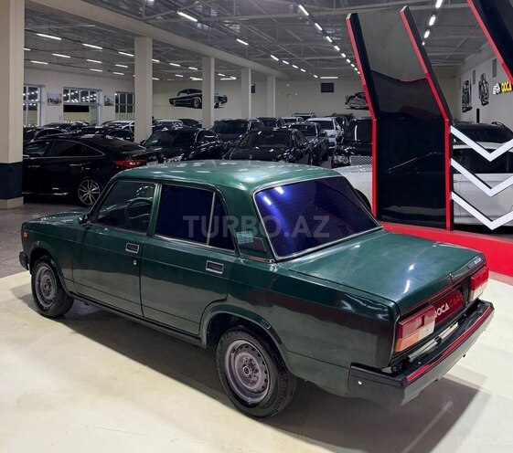 LADA (VAZ) 2107-4