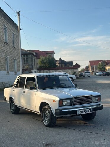 LADA (VAZ) 2107-2