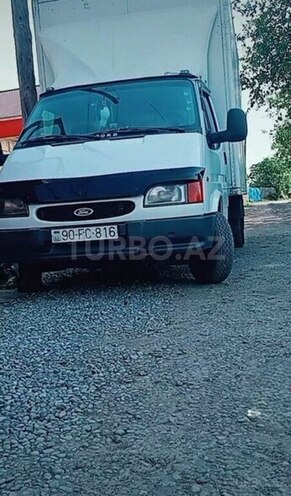 Ford Transit-1