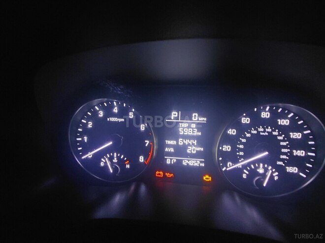 Hyundai Elantra-7