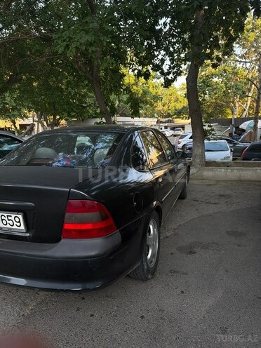 Opel Vectra-3