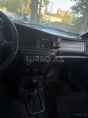 Opel Vectra-5