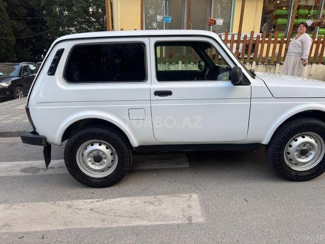 LADA (VAZ) Niva-4