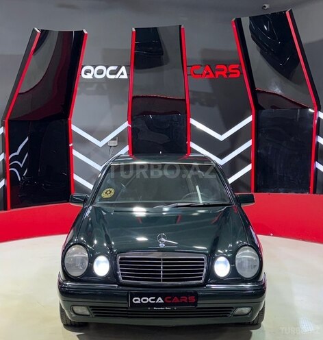 Mercedes E 230-4