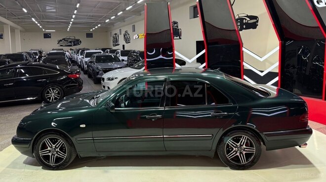 Mercedes E 230-6
