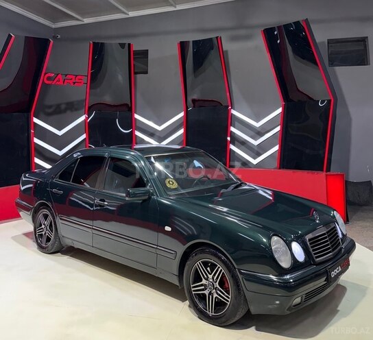 Mercedes E 230-2