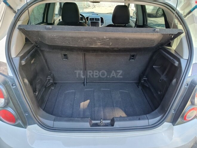 Chevrolet Aveo-9