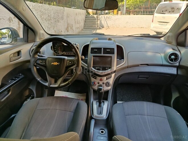 Chevrolet Aveo-6
