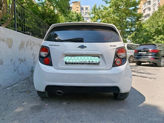 Chevrolet Aveo-3